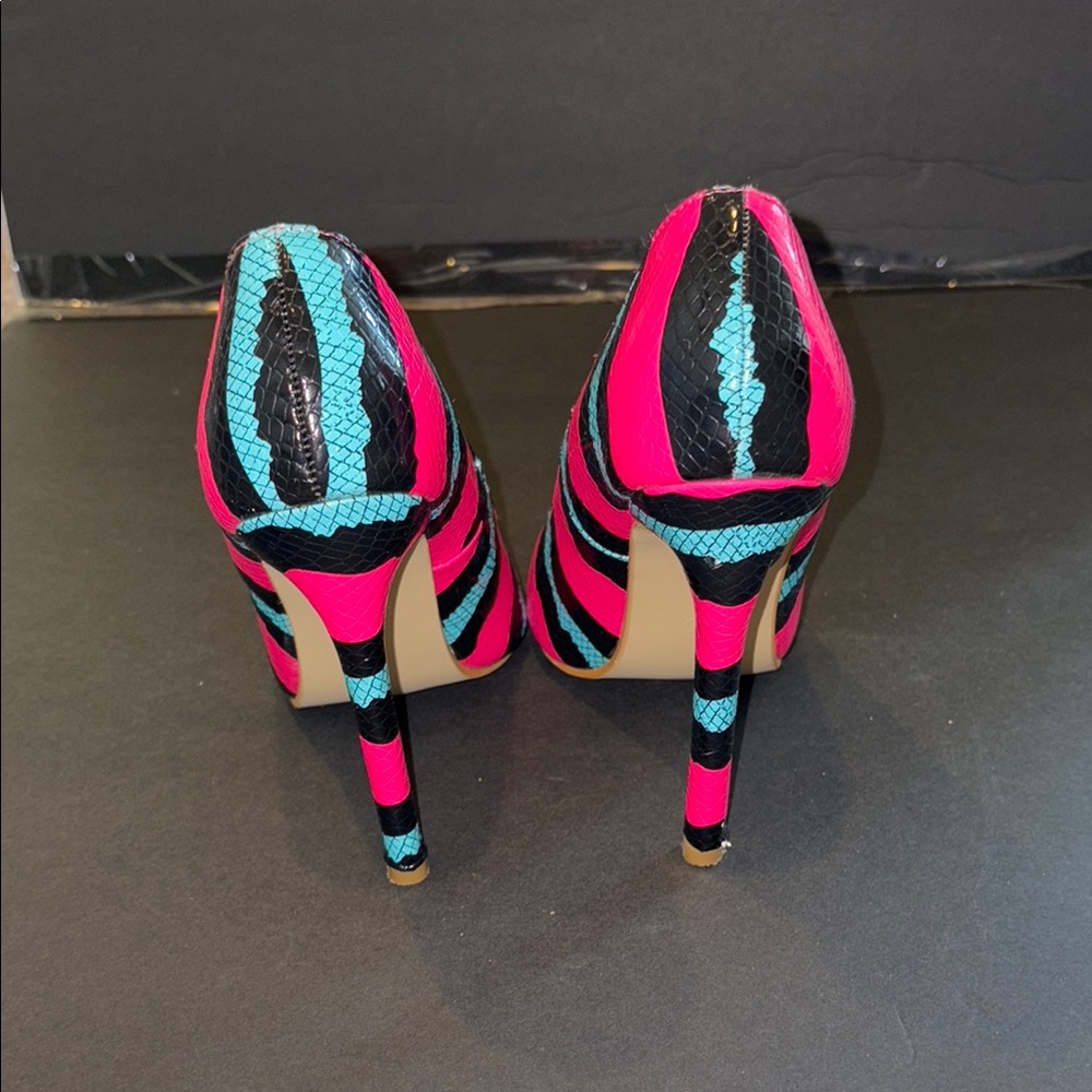Colorful Women's Heels - Picture 3 of 5